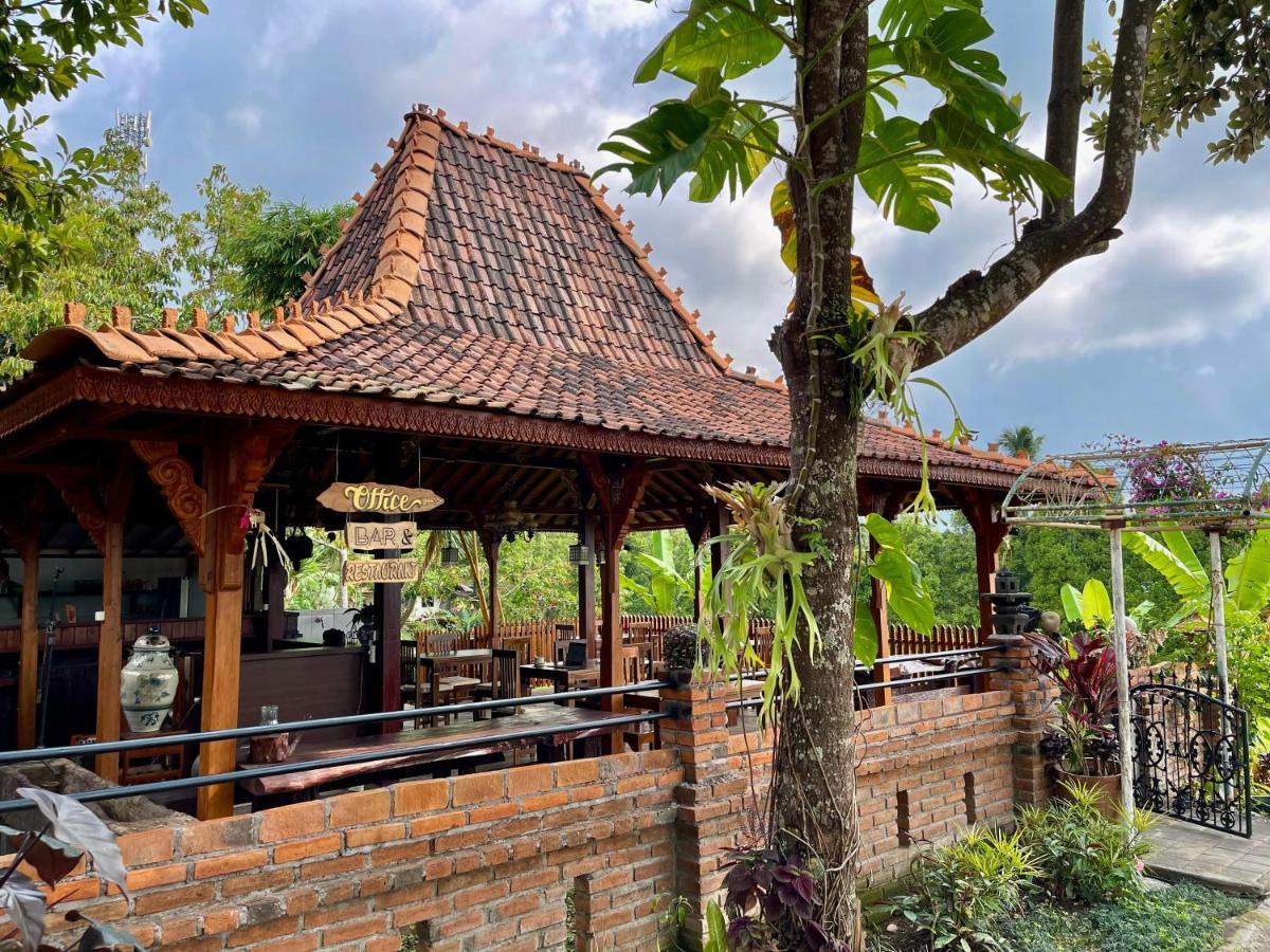 The Sangkih Villa Restaurant & Bar 문덕 외부 사진